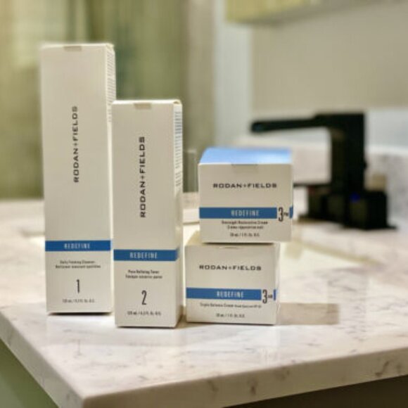 Rodan + Fields REDEFINE Regimen 4 Step Kit - Picture 1 of 2
